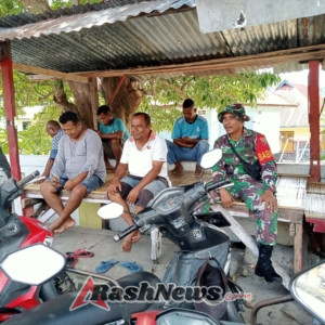 Wujudkan Kemanunggalan TNI-Rakyat, Babinsa Ende Gelar Komsos di Bokasape