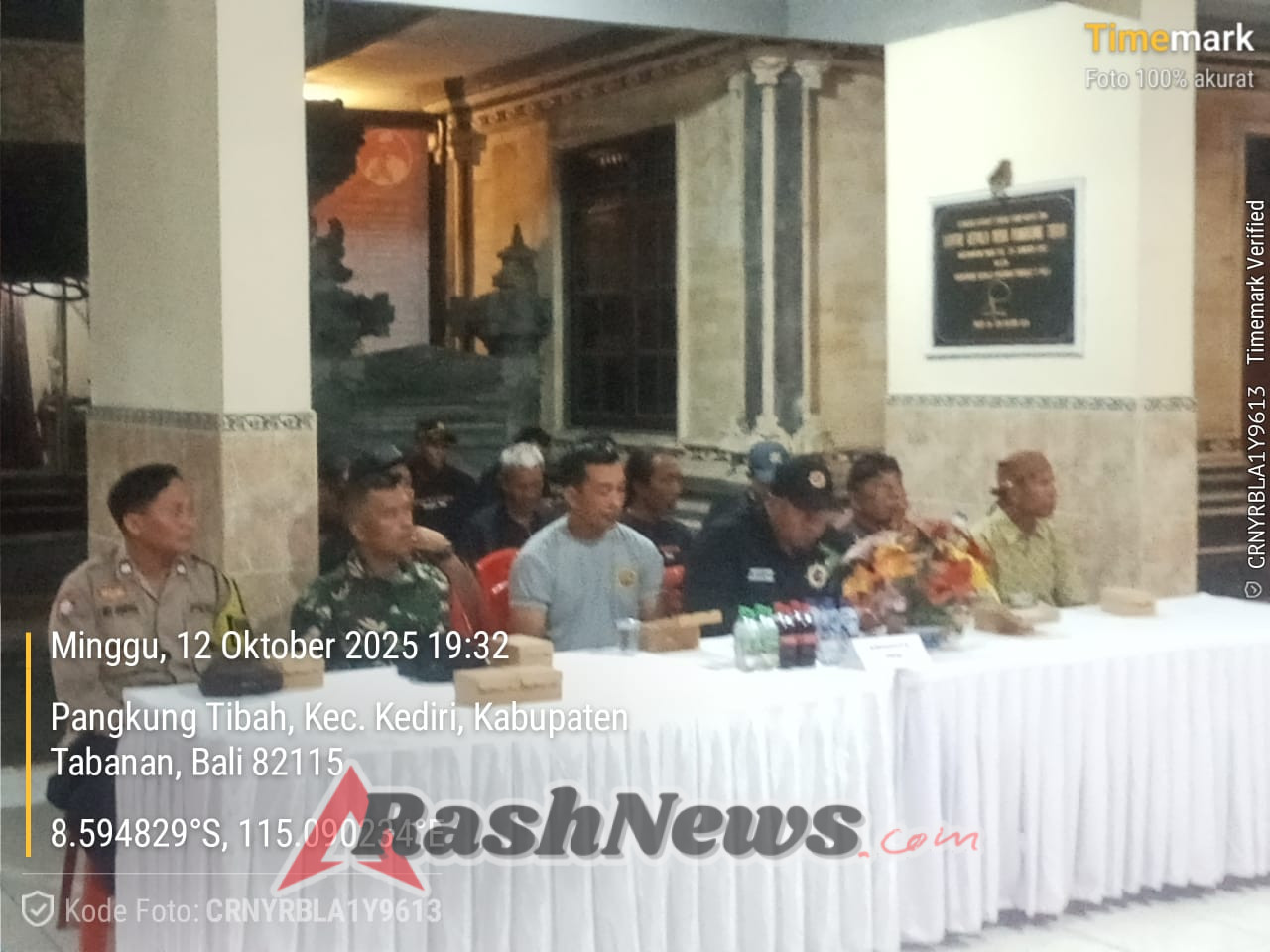 Bhabinkamtibmas Desa Pangkung Tibah Menghadiri Kegiatan HUT ke-10 Pesemetonan Segara Harum