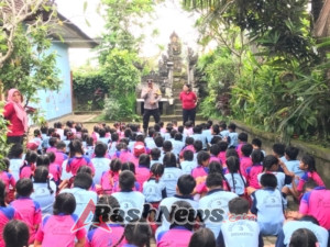 Bhabinkamtibmas Desa Singakerta Sosialisasi Anti Bullying di SD Negeri 3, Tanamkan Nilai Empati Sejak Dini
