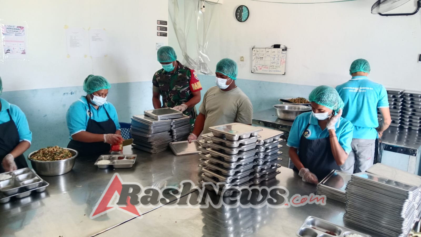 Program Makan Bergizi Gratis Sentuh 3.065 Penerima di Rote Ndao, Babinsa Ba’a Turut Kawal