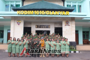 Momen Haru Penyambutan Personel Satgas Hospital Level II TNI Konga UNIFIL di Makodim Gianyar