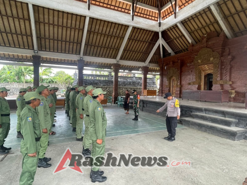Perkuat Sinergi dan Kesiapsiagaan, Babinsa Abuan Latih Linmas di Wilayah Binaan