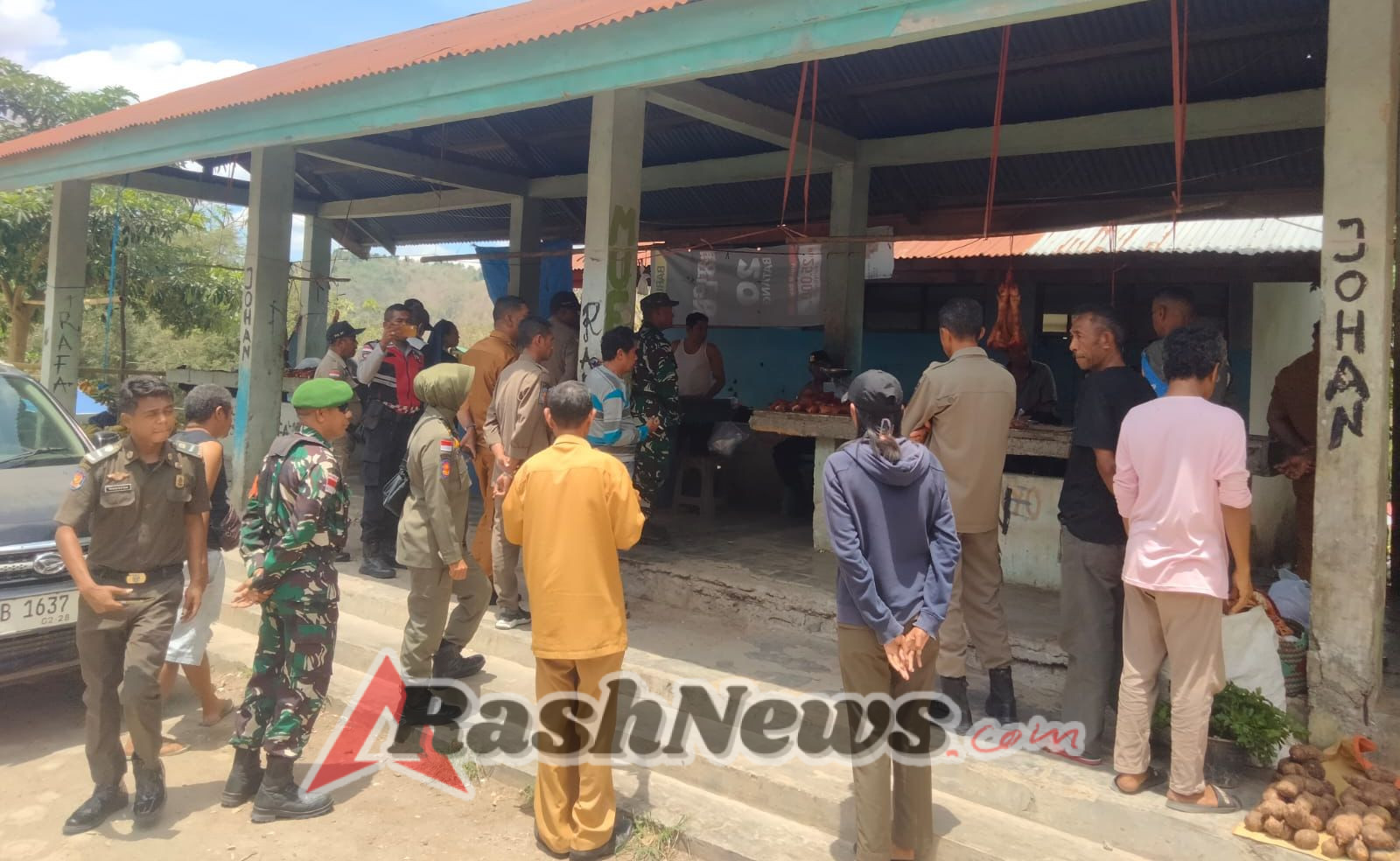 TNI, Polri, dan Pemda Bersatu Tertibkan Aktivitas Pedagang Pasar Baru Kefamenanu