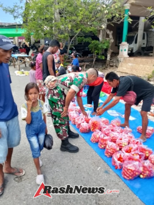 Babinsa Koramil Rote Timur Pantau Harga Sembako dan Sampaikan Himbauan Kamtibmas