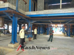 Babinsa Koramil 1627-02/Pantai Baru Koordinasi dengan PLTU Rote Tengah Soal Penggunaan Gedung Kosong