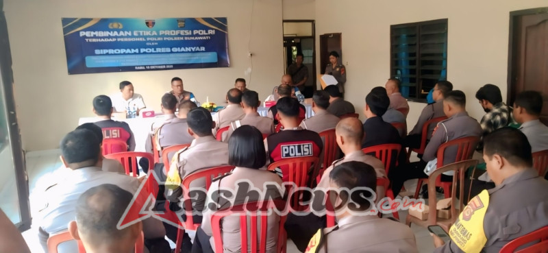 Cegah Pelanggaran, Polres Gianyar Beri Pembinaan Etika Profesional Polri di Polsek Sukawati