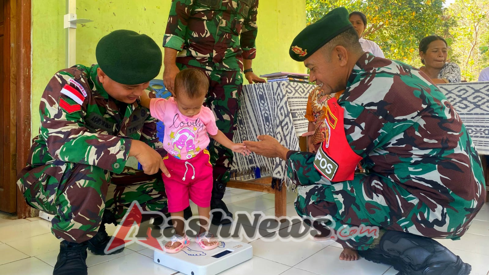 TNI Hadir untuk Anak Negeri: Pos Maubusa Laksanakan Pelayanan Kesehatan Balita