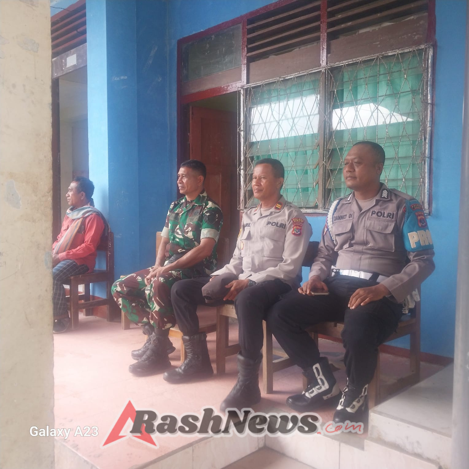 Koramil 1603-04/Kewapante Hadiri Peresmian SMPN 51, Dorong Pendidikan Berkualitas di Hewokloang