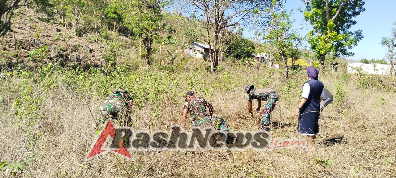 Dukung Peningkatan Ketahanan Pangan, Satgaster Pos Halibete Bantu Siapkan Lahan Pertanian