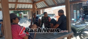 Melalui Komsos, Babinsa Lamusung Bangun Semangat Gotong Royong Warga