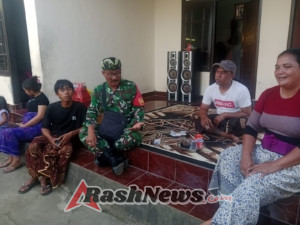 Bangun Komunikasi dan Keakraban, Babinsa Desa Peninjoan Aktif Lakukan Kunjungan ke Masyarakat