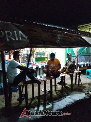 Patroli Malam Koramil 1628-04/Poto Tano, Bentuk Kepedulian Babinsa Ciptakan Rasa Aman di Masyarakat