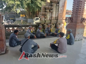 Lewat Jumat Curhat, Bhabinkamtibmas Ajak Linmas Perkuat Keamanan & Ketertiban Lingkungan