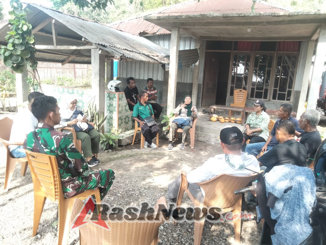 Tingkatkan Produktivitas Pertanian, Babinsa Maurole Aktif Kawal Saluran Irigasi di Desa Ranakolo