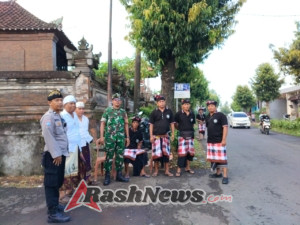 Babinsa Sidan Dukung Kelancaran Rangkaian Upacara Pitra Yadnya