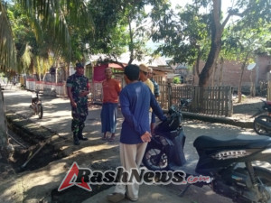 Melalui Komsos, Babinsa Tembalae Tingkatkan Kerjasama Masyarakat dan TNI