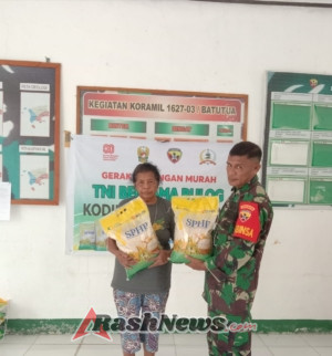 Wujud Kepedulian TNI, Babinsa Koramil 1627-03/Batutua Bantu Salurkan Beras SPHP di Wilayah Binaan