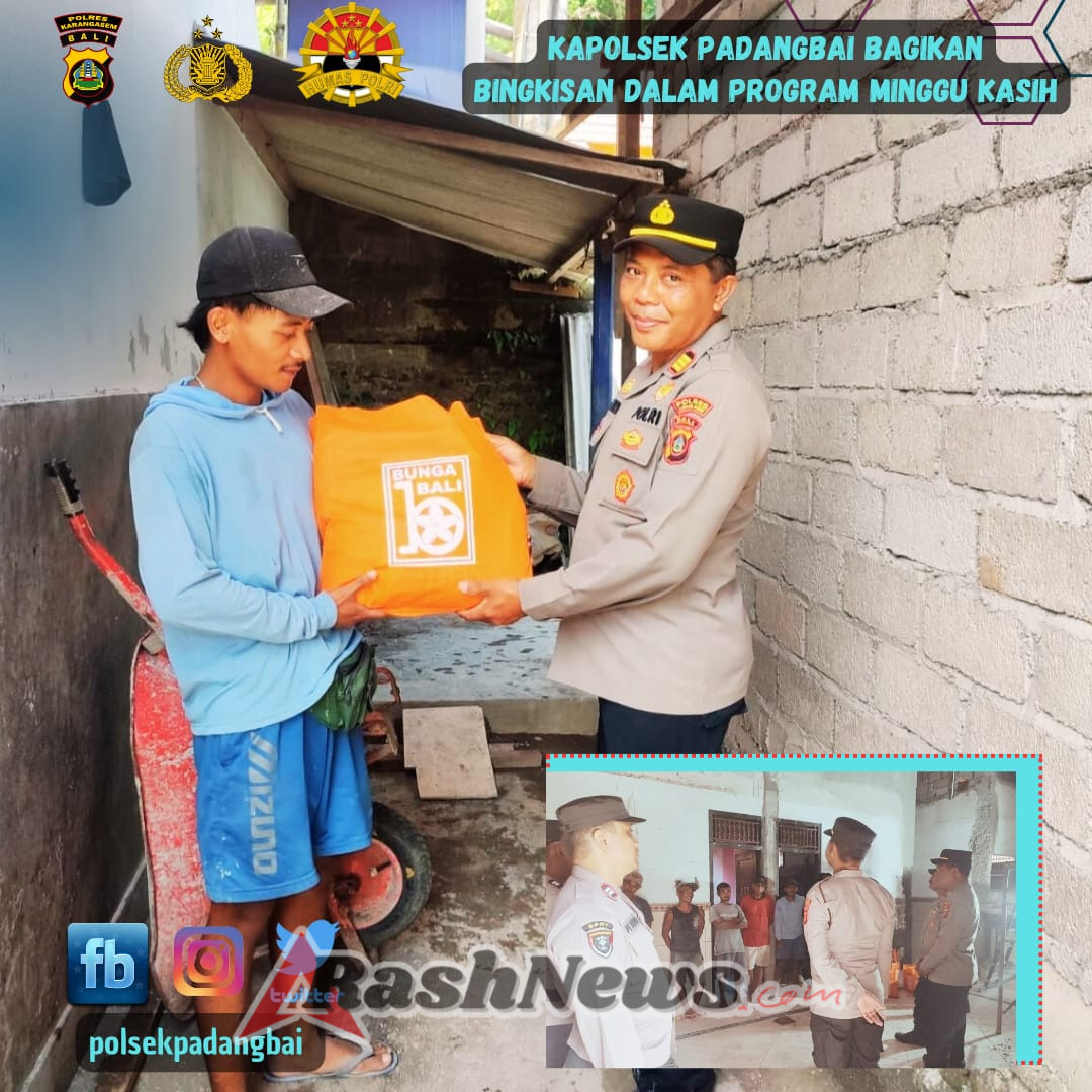 Kapolsek Padangbai bagikan bingkisan dalam Program Minggu Kasih