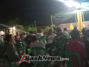 Sinergi TNI dan Warga, Babinsa Koramil 1628-03/Seteluk Pastikan Situasi Malam Aman dan Kondusif