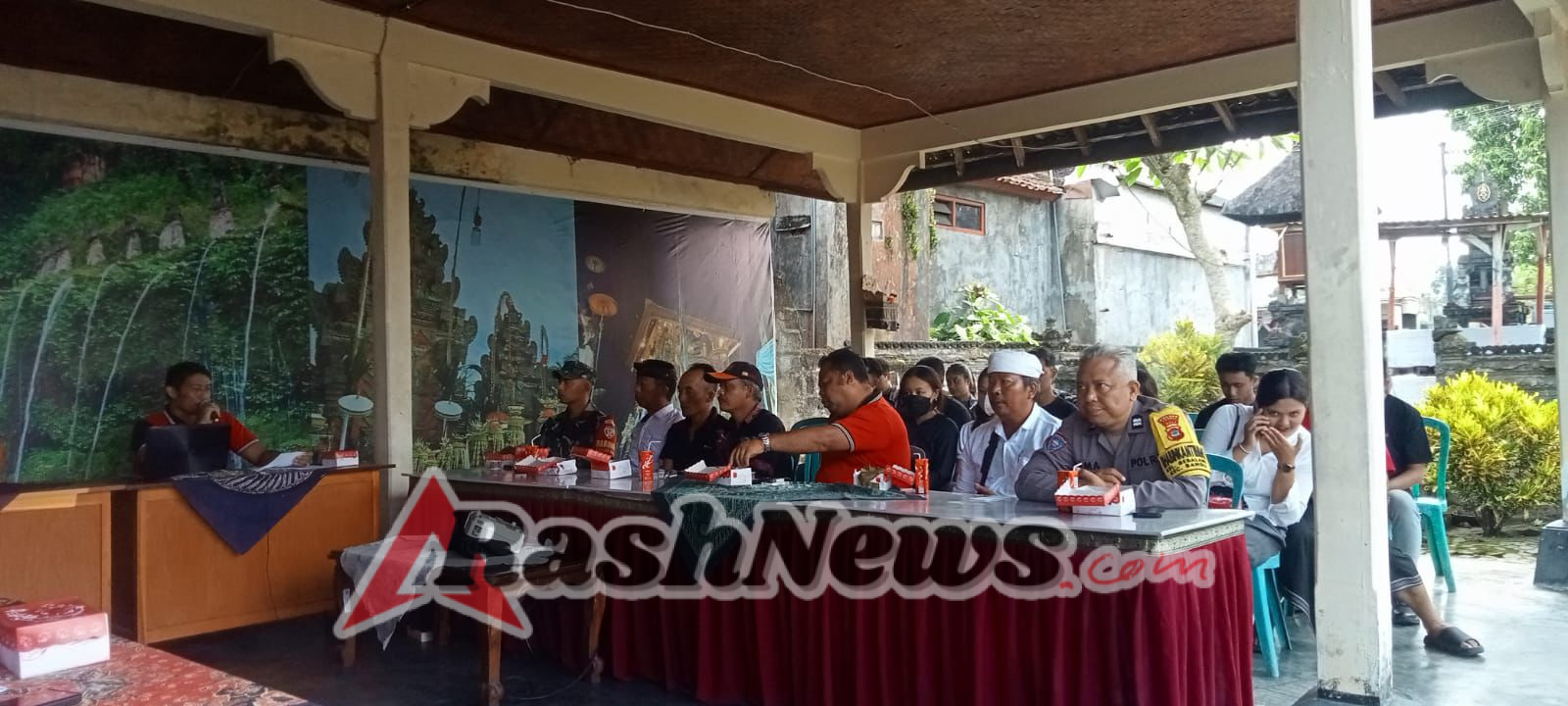 Babinsa Desa Bebalang Dukung Inovasi Pelayanan Publik Melalui Aplikasi “Sidulang”