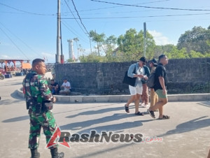 Beri Rasa Aman Dan Nyaman Kepada Pengunjung, Koramil Nusa Penida Gelar patroli Dan Penjagaan Di Pelabuhan