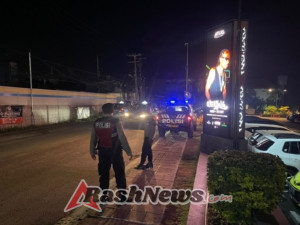 UKL Polsek Kuta Utara Blue Light Patrol Sambangi Tempat Hiburan Di Jalan Berawa.