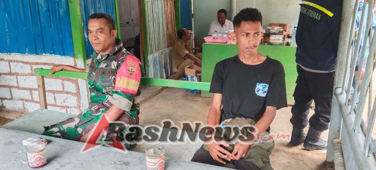 Babinsa Kodim 1602/Ende Sambangi Warga Randoria, Ajak Jaga Ketertiban dan Keamanan