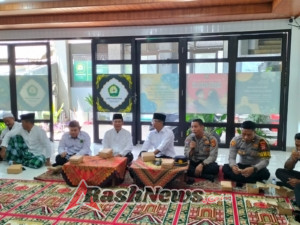 Kasat Binmas Polres Tabanan Ajak Siswa SMP Al Amin Tertib Berlalu Lintas dan Bijak Bermedia Sosial