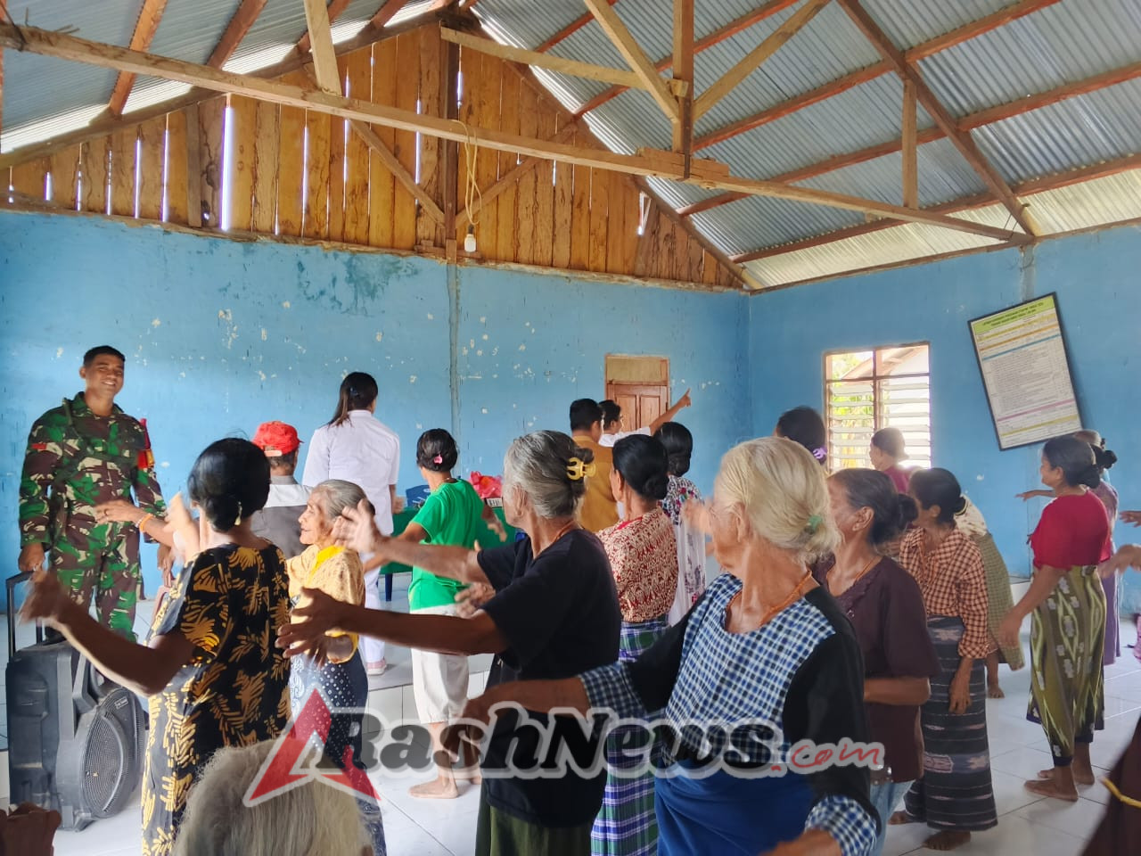 Perhatian Babinsa Karera Terhadap Kesehatan Warga, Monitoring Posyandu Lansia