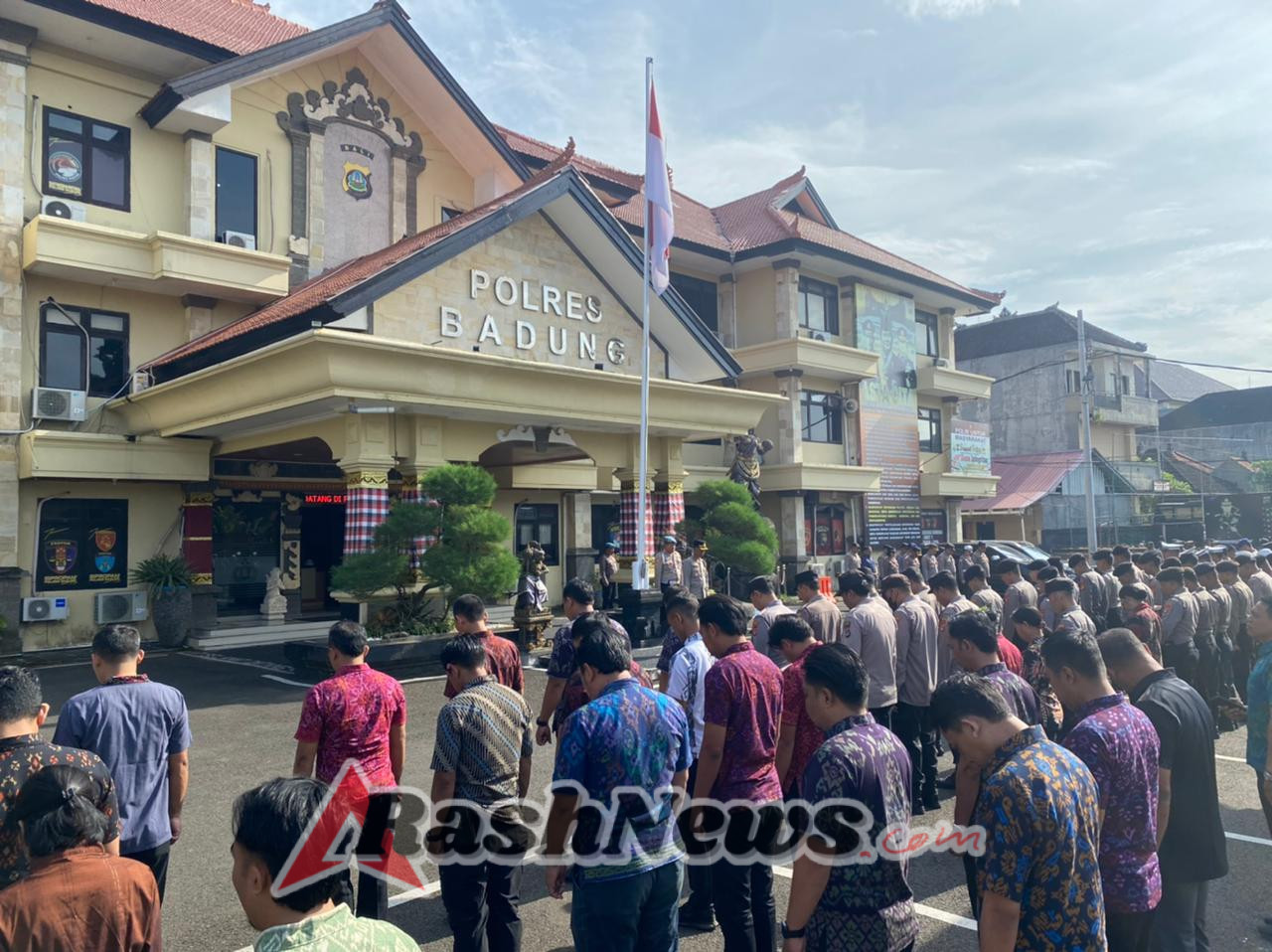Respon Cepat dan Gaya Hidup Sederhana Jadi Sorotan, Wakapolres Badung Tekankan Kinerja Maksimal dalam Apel Pagi