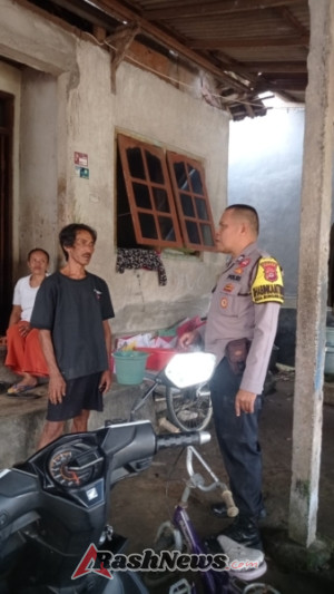 Sambang ke Warga Binaan Guna Menyampaikan Pesan Pesan Kamtibmas dan Mesosialisasikan Layanan Kepolisian Dengan No Telphon Bebas Pulsa 110