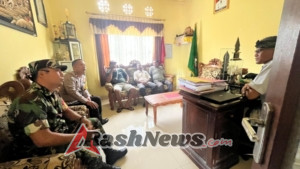 Bhabinkamtibmas dan Babinsa Laksanakan Sambang di Kantor Desa Landih, Bangli
