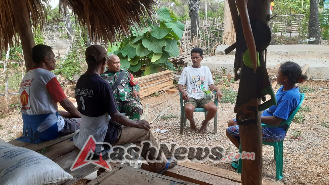 Babinsa Ajak Warga Matasio Jaga Kekompakan dan Waspada Perubahan Cuaca