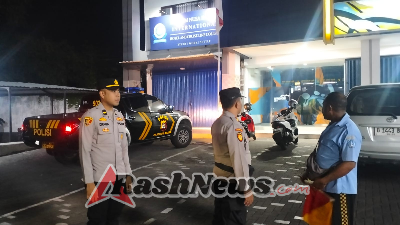 Polsek Kuta Selatan Laksanakan Giat KRYD, Yustisi dan Cooling System di Obyek Vital Melalui Blue Light Patrol