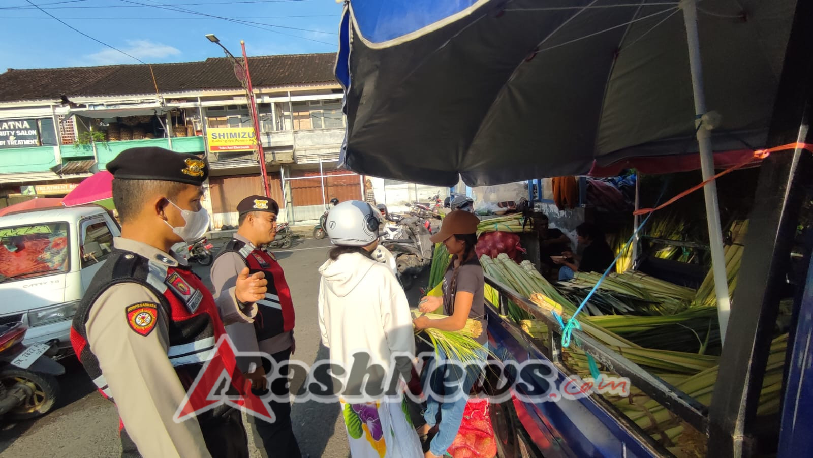 Satuan Binmas Polres Bangli Laksanakan Pembinaan dan Koordinasi dengan Satuan Pengamanan Adat di Desa Adat Belancan, Desa Belancan, Kintamani, Bangli