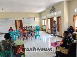 Wujud Kepedulian Teritorial, Babinsa dan Pemdes O’baki Bahas Rencana Pembangunan Koperasi Desa