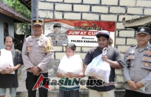 Kasat Binmas Mewakili Kapolres Karangasem Melaksanakan Program Jumat Curhat Di Kampung Islam Desa Gelumpang