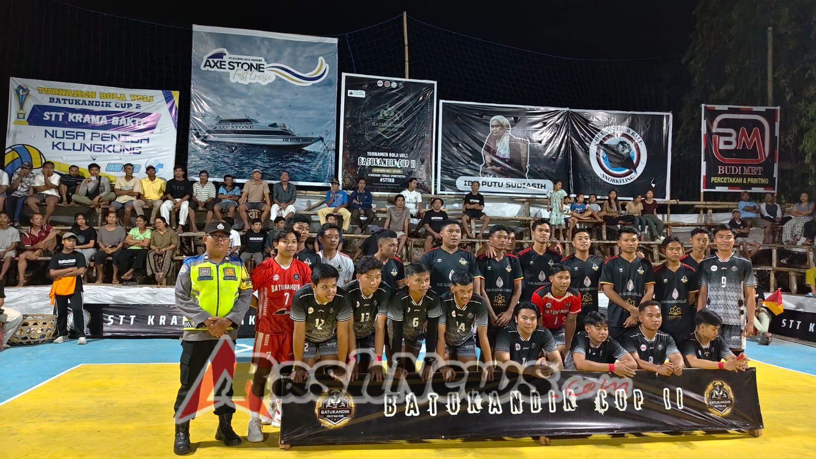 Polsek Nusa Penida Amankan Pembukaan Turnamen Bola Voli Batukandik Cup II Tahun 2025