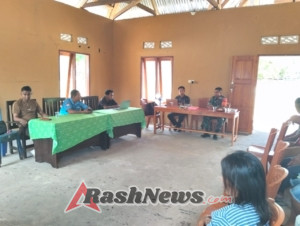 Koramil Rote Ndao Fasilitasi Rapat Pembentukan BUMDes Dela Leo dan Koperasi Desa Holulai