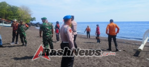 Polsek Kubu Bersinergi Amankan Lomba Jukung Race Tulamben Festival 2025