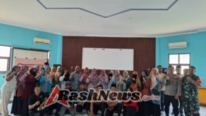 TNI Hadir di Tengah Masyarakat, Babinsa Sekongkang Bawah Ikuti Kegiatan Perpisahan dan Pengumuman Lomba Penurunan Stunting