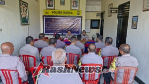 Kasat Binmas Polres Tabanan Beri Asistensi Bhabinkamtibmas Polsek Marga: Tekankan Peran Sebagai Ujung Tombak Polri di Masyarakat
