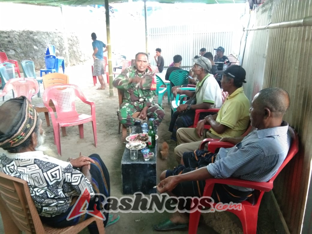 Babinsa Ende Aktif di Tengah Warga, Dukung Ketertiban dan Keamanan Desa Tanalanggi