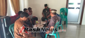 Babinsa Seteluk Pantau Kondisi Wilayah Binaan di Desa Kokarlian