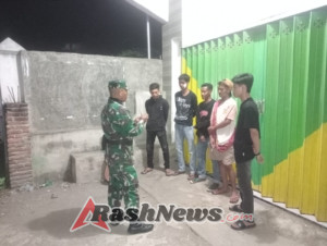 Kebersamaan Warga dan Babinsa Koramil Woha Perkuat Siskamling dan Lawan Peredaran Narkoba