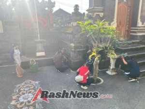 Gotong Royong Dan Tanam Pohon, Upaya Babinsa Nyalian Jaga Kebersihan Dan Kebersamaan