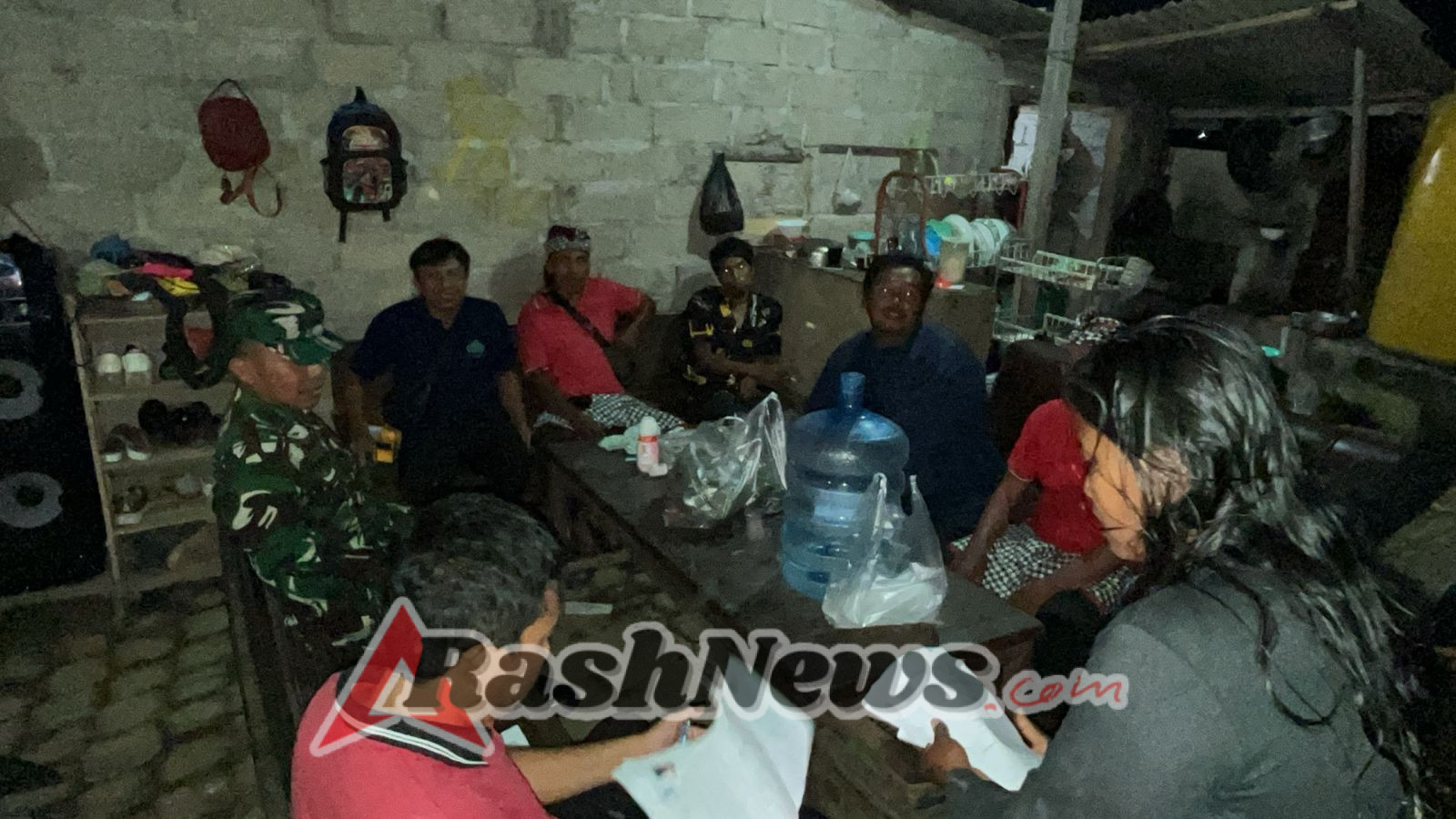 Babinsa Desa Saba Pastikan Keamanan dan Ketertiban Administrasi Warga Non Permanen di Wilayah Blahbatuh