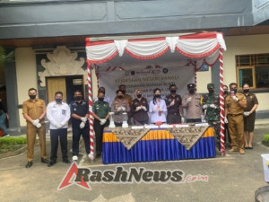 Wakapolres Bangli Hadiri Pemusnahan Barang Bukti Perkara Tindak Pidana Umum oleh Kejaksaan Negeri Bangli