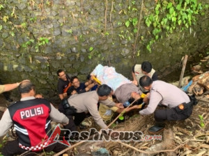 Polres Bangli Bersama BPBD Evakuasi Warga yang Terjatuh ke Jurang di Belakang Asrama Polres
