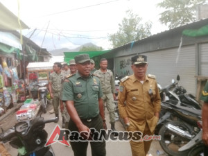 Razia Gabungan Rokok Ilegal di Pasar Tente Kecamatan Woha Berhasil, Tidak Menemukan Barang Ilegal